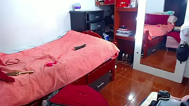 MariamGray1 webcam