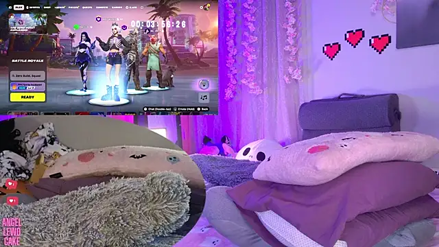 Angel-Lewd-Cake webcam