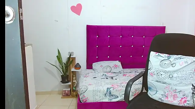 chantalsemenova1 webcam