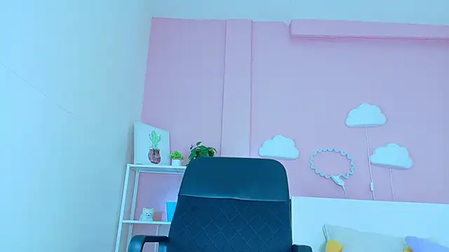SeleneGibson__ webcam
