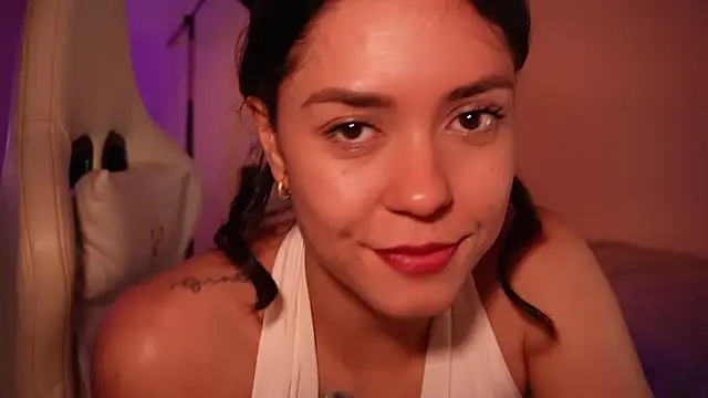 Madisonlara1 webcam