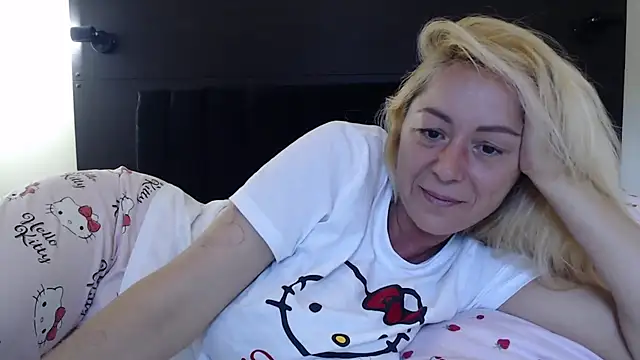 _karolynesyera_ webcam