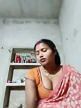 Cm_pooja webcam