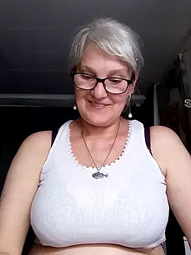 irinamaux webcam