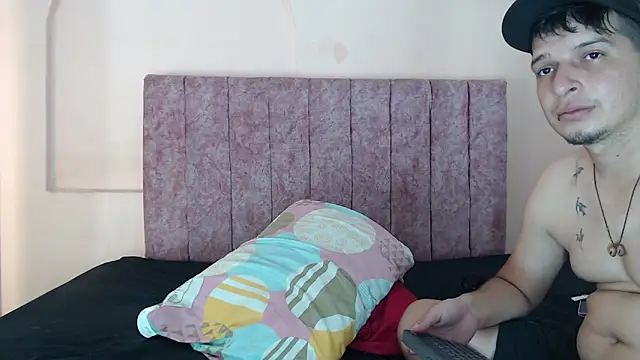 ferneymanti - FerneyManti's free webcam - UK Sex Cams