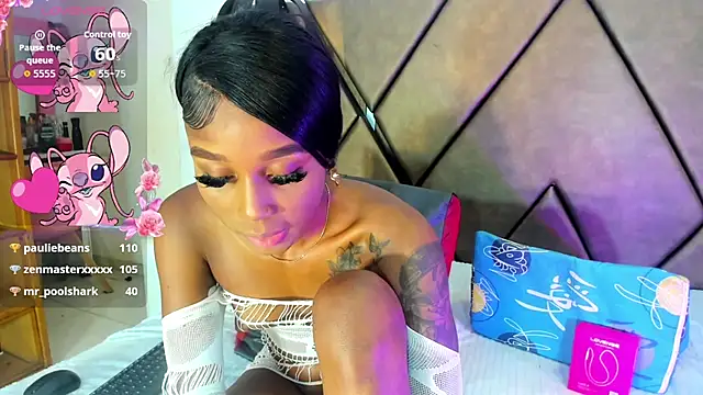 PenelopeGuzman__ webcam