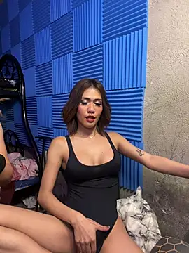 Bomb_Maddy webcam
