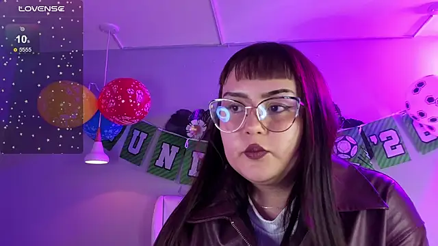 emilyy_sofiaa webcam