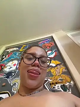 QueenNuttCollector webcam