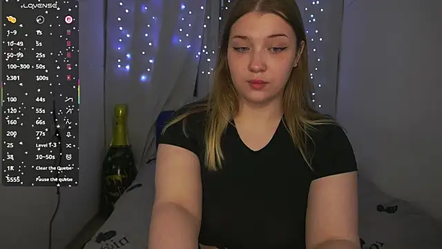 CuteSharloti webcam