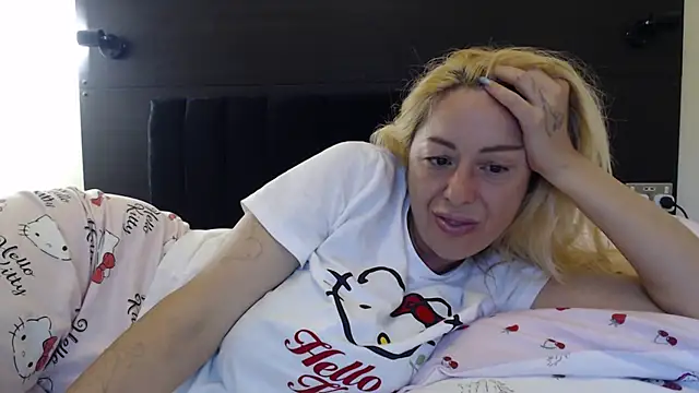 _karolynesyera_ webcam