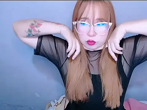 SubLayla01 webcam