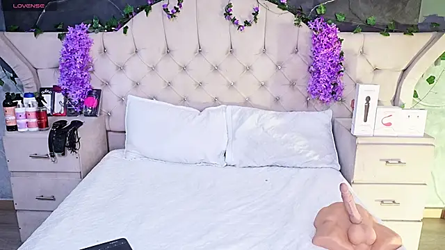 AmberGreyy_ webcam