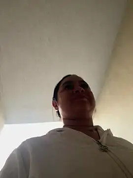 Pretty_Isadora webcam