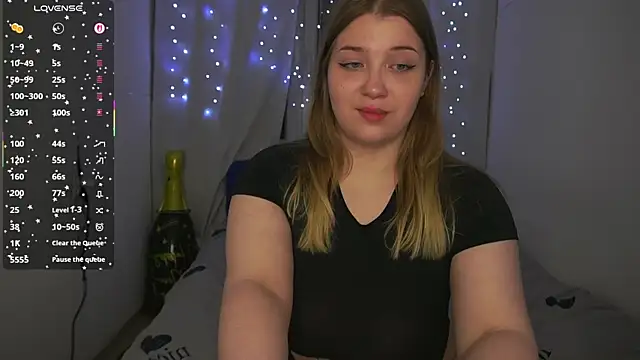 CuteSharloti webcam