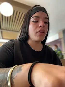 JuanitaMore01 webcam