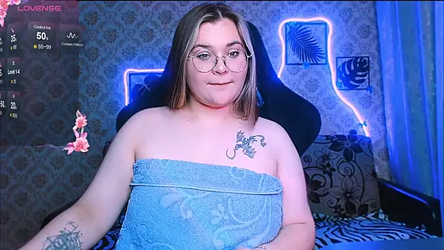 InLoveWithLife26 webcam