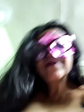 LOVE__RANI webcam
