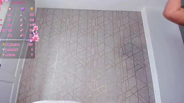 MiiaaVelvet webcam