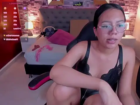 Viiolet__moon webcam