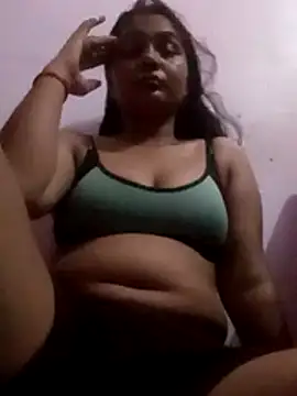 TRISHA0404 webcam