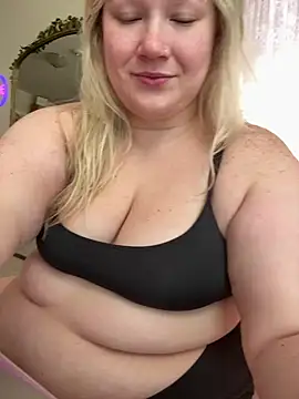 PiggyRose webcam