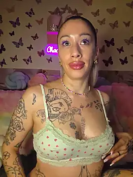 CHACHOULAND live sex cam
