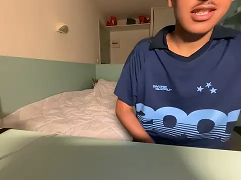 Rebeu_77 live sex cam