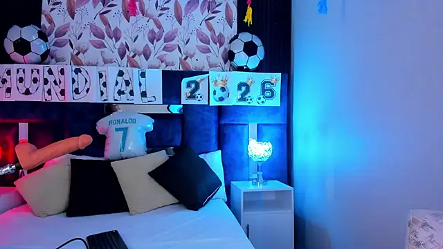 AmmyJones_ webcam