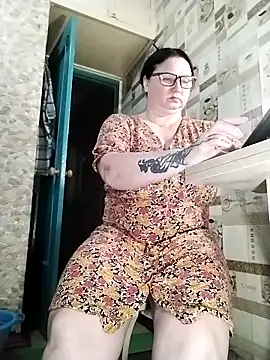 Holly-69 webcam