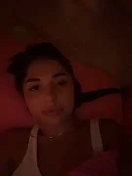 SilkyMira webcam
