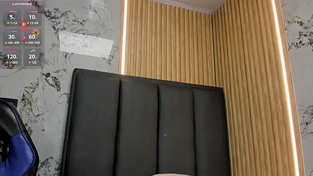 Maya_johnson2 webcam