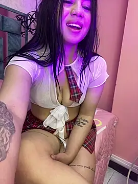 zoe_martinez webcam