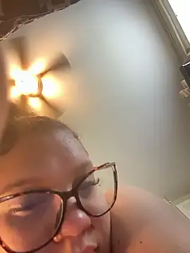 QueenNuttCollector webcam