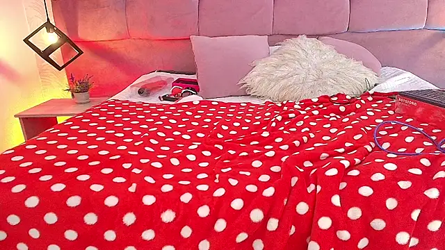 CelesteNeirafg webcam