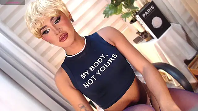 Winnie_Harllow webcam