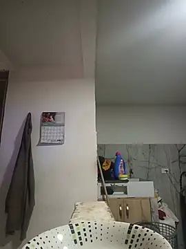 Giselabrunette25 webcam
