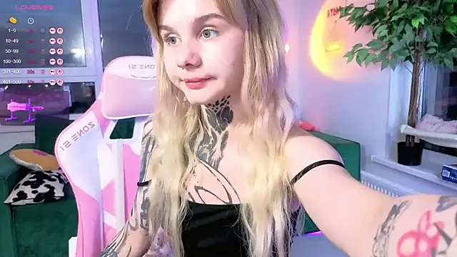 Britney_Lynch webcam