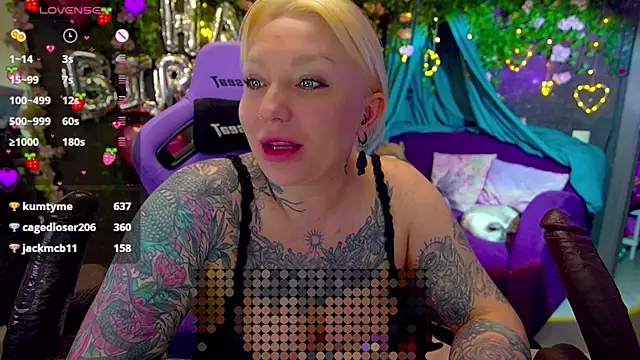 BlackedBarbie webcam