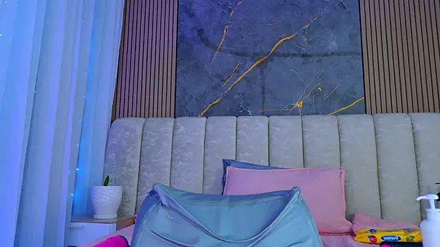 carol_juicyy webcam