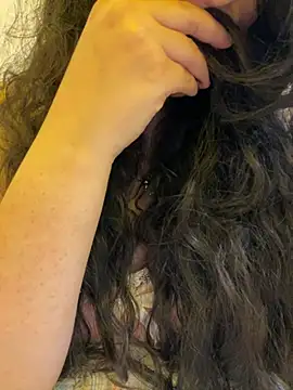 Bold-arabic-vibes webcam