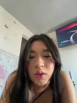 Emi_blair webcam