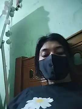 Disha_Nur0 webcam