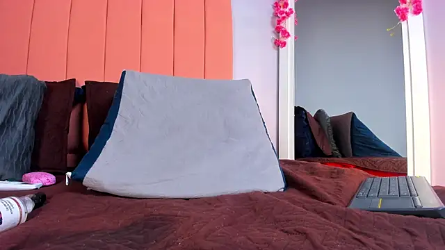 rose_thompson19 webcam
