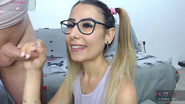 ExoticcXCouple webcam
