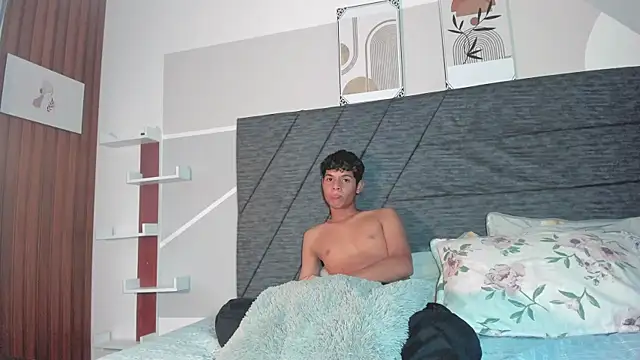 nico_vega webcam