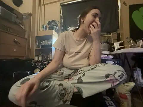 Snowbunnycake_131 webcam