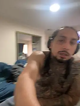 Longmoney444 webcam