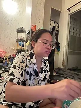 Ponthip webcam