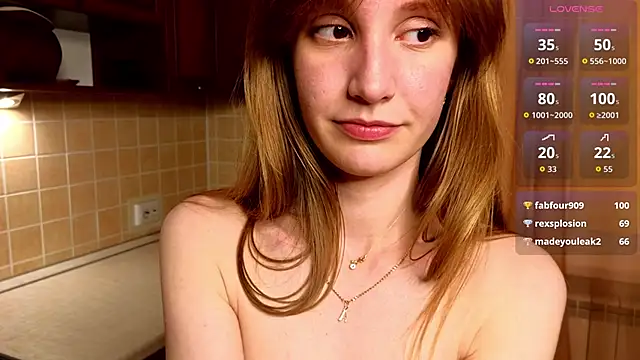 DelinaVV webcam
